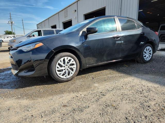 TOYOTA COROLLA L 2018 with VIN 5YFBURHE9JP836754 - Photo from auction