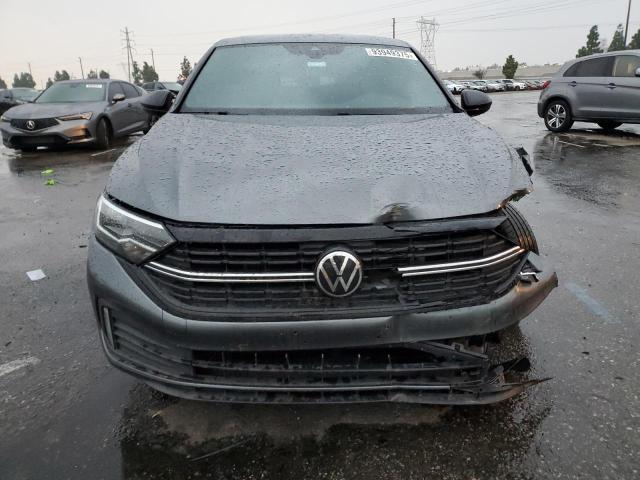 Photo 5 from auction – 2024 VOLKSWAGEN JETTA with VIN 3VWBM7BU5RM084622