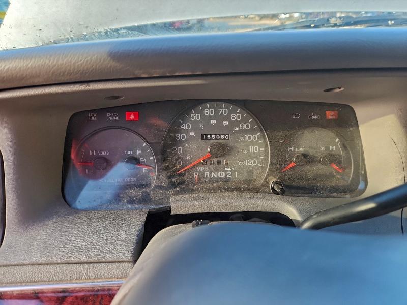 Photo 9 from auction – 2000 MERCURY GRAND MARQ with VIN 2MEFM75W8YX736426