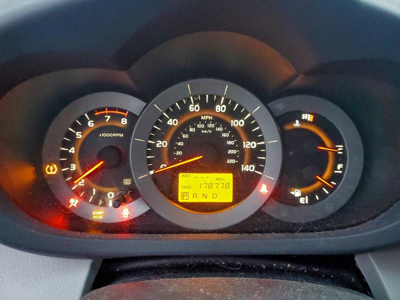 Photo 9 from auction – 2011 TOYOTA RAV4 with VIN 2T3BF4DV1BW123857