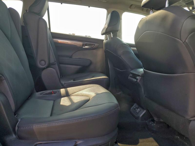 Photo 11 from auction – 2020 TOYOTA HIGHLANDER with VIN 5TDFARAHXLS003408
