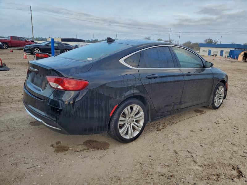 Photo 3 from auction – 2015 CHRYSLER 200 with VIN 1C3CCCAB0FN642658