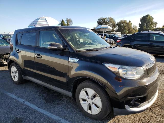 Photo 4 from auction – 2016 KIA SOUL EV with VIN KNDJP3AE9G7011737