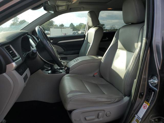 Photo 7 from auction – 2018 TOYOTA HIGHLANDER with VIN 5TDKZRFH6JS533419