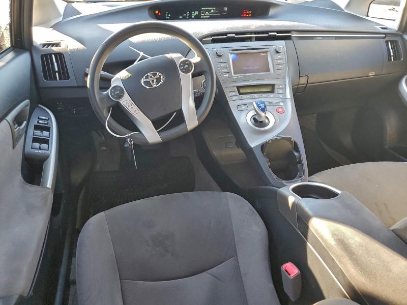 Photo 8 from auction – 2013 TOYOTA PRIUS with VIN JTDKN3DU3D5702220