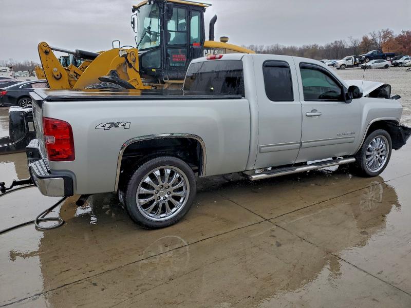 Photo 3 from auction – 2011 CHEVROLET SILVERADO with VIN 1GCRKTE34BZ193533