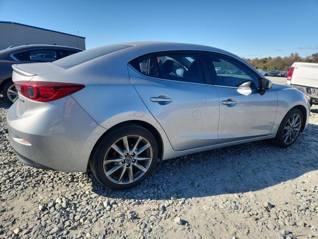 Photo 3 from auction – 2018 MAZDA 3 TOURING with VIN 3MZBN1V36JM198808