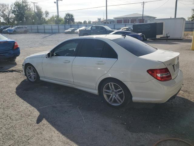Photo 2 from auction – 2012 MERCEDES-BENZ C 300 4MAT with VIN WDDGF8BB2CA708684