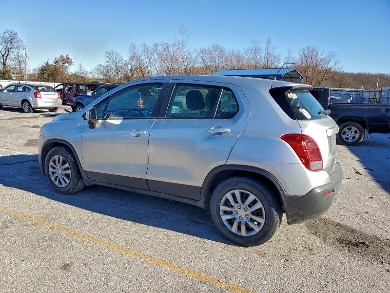 Photo 2 from auction – 2015 CHEVROLET TRAX LS with VIN KL7CJKSB8FB079853