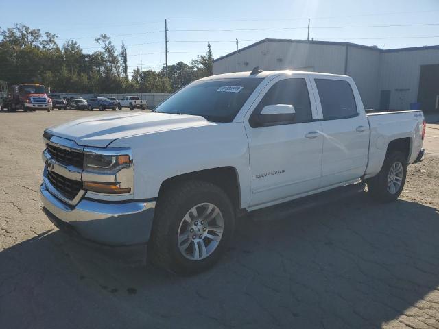 CHEVROLET SILVERADO 2017 with VIN 3GCUKREC1HG429738 - Photo from auction