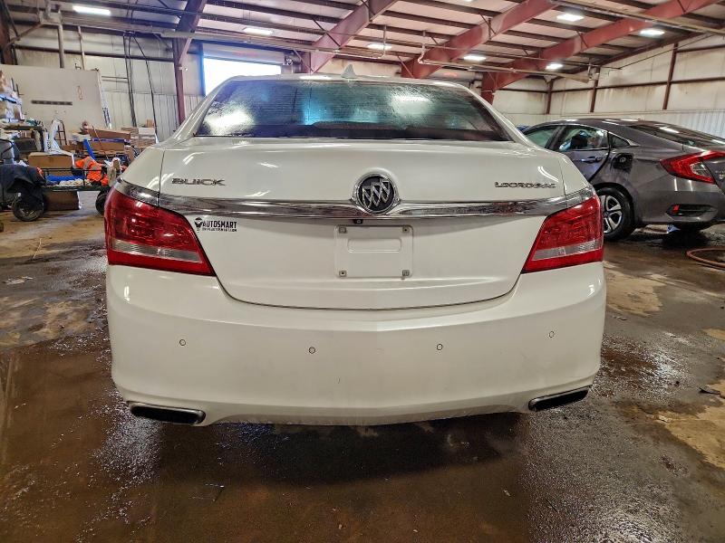 Photo 6 from auction – 2016 BUICK LACROSSE with VIN 1G4GB5G31GF104909