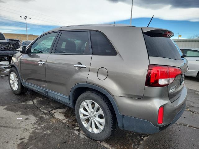 Photo 2 from auction – 2015 KIA SORENTO EX with VIN 5XYKUDA75FG598704