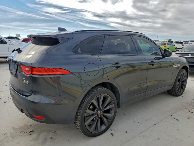 Photo 3 from auction – 2018 JAGUAR F-PACE R - with VIN SADCL2FX9JA283275