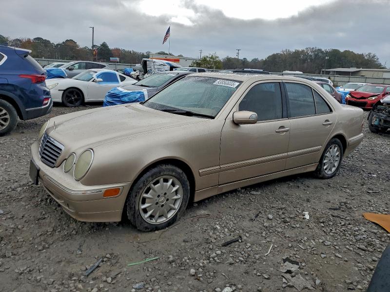 MERCEDES-BENZ E-320 2000 with VIN WDBJF65J4YB111091 - Photo from auction