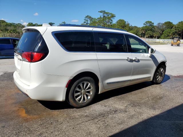 Photo 3 from auction – 2018 CHRYSLER PACIFICA T with VIN 2C4RC1BG8JR204177
