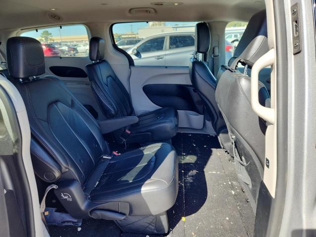 Photo 11 from auction – 2017 CHRYSLER PACIFICA T with VIN 2C4RC1BG3HR543889