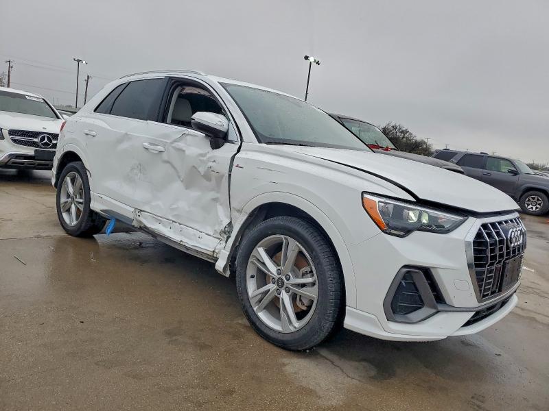 Photo 4 from auction – 2022 AUDI Q3 PREMIUM with VIN WA1DECF31N1024762