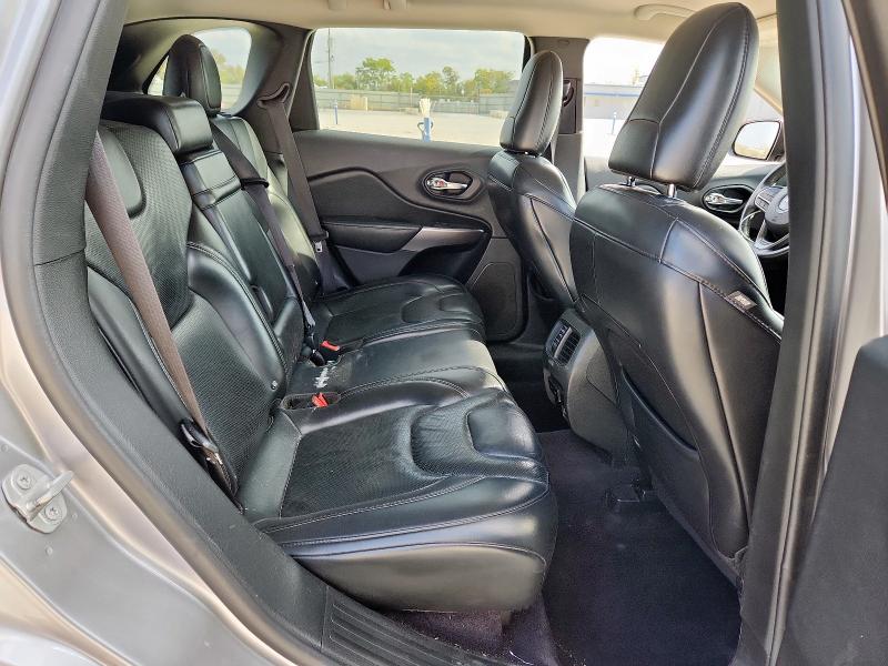 Photo 11 from auction – 2019 JEEP CHEROKEE L with VIN 1C4PJLDB7KD170568