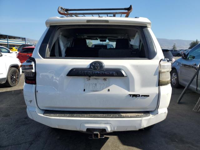 Фото 6 с аукциона – 2015 TOYOTA 4RUNNER SR с VIN JTEBU5JR8F5262203