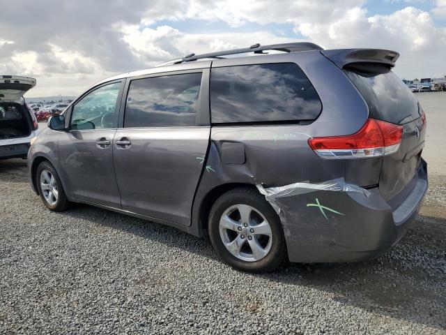 Photo 2 from auction – 2011 TOYOTA SIENNA with VIN 5TDKK3DC7BS011313