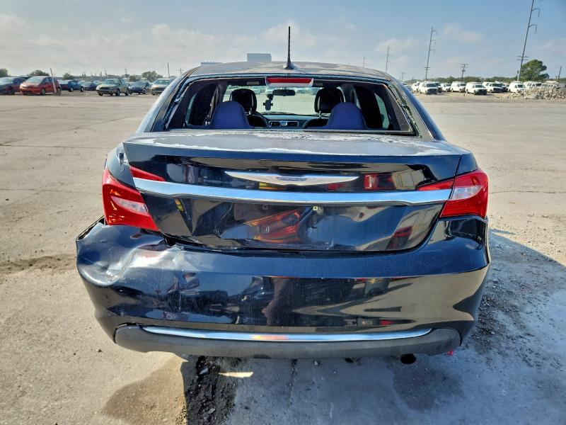 Photo 6 from auction – 2014 CHRYSLER 200 LX with VIN 1C3CCBAB1EN207303