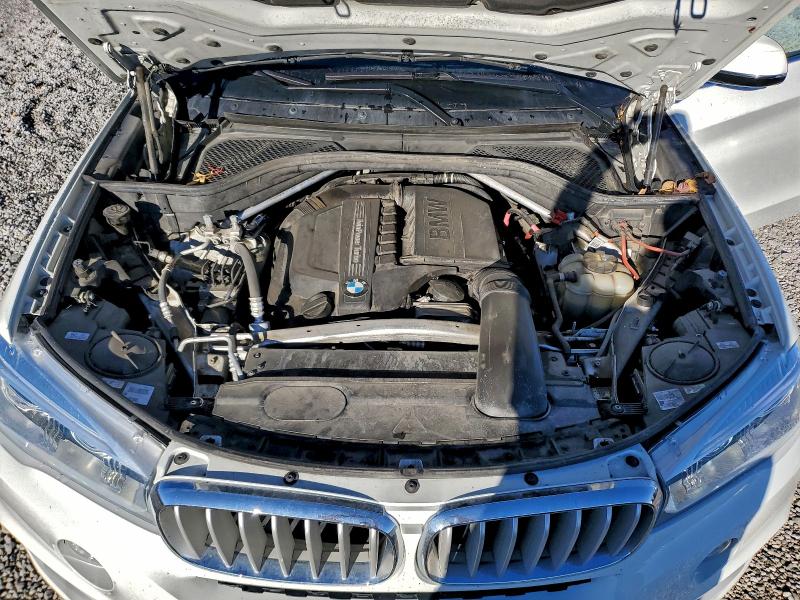 Photo 12 from auction – 2018 BMW X5 XDRIVE3 with VIN 5UXKR0C52J0X95297