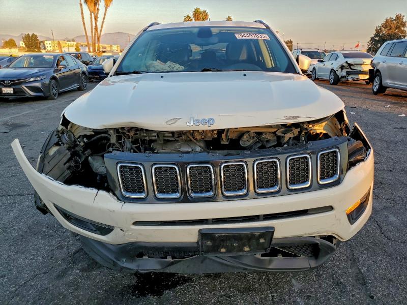 Photo 5 from auction – 2019 JEEP COMPASS LA with VIN 3C4NJCBB1KT699308