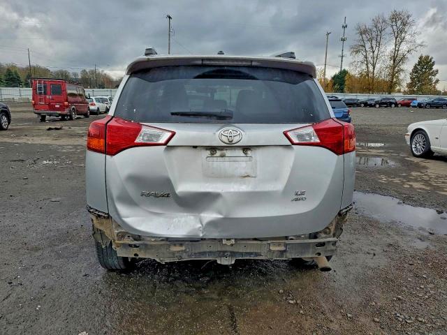 Photo 6 from auction – 2013 TOYOTA RAV4 LE with VIN 2T3BFREV5DW021816