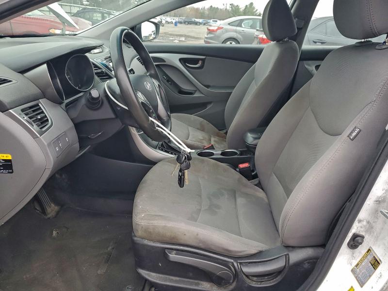 Photo 7 from auction – 2016 HYUNDAI ELANTRA SE with VIN 5NPDH4AE9GH683986