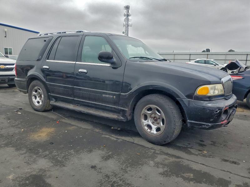 Photo 4 from auction – 2000 LINCOLN NAVIGATOR with VIN 5LMPU28A8YLJ15914