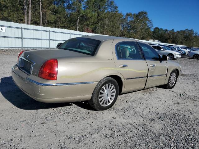 Photo 3 from auction – 2004 LINCOLN TOWN CAR E with VIN 1LNHM81W34Y662151
