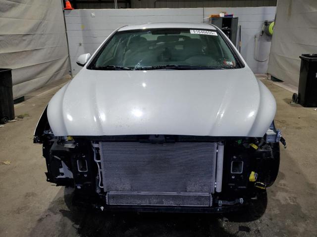 Photo 5 from auction – 2018 HYUNDAI SONATA HYB with VIN KMHE24L35JA081369