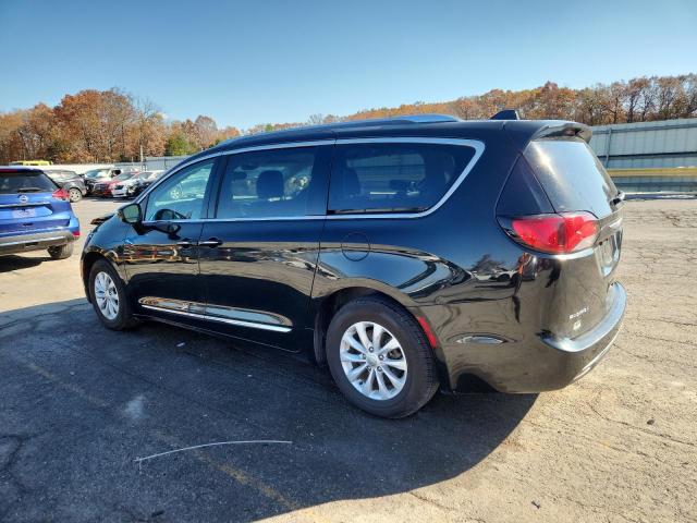 Photo 2 from auction – 2018 CHRYSLER PACIFICA T with VIN 2C4RC1BGXJR114187