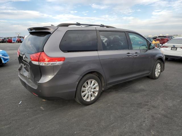 Photo 3 from auction – 2012 TOYOTA SIENNA XLE with VIN 5TDDK3DC9CS030701