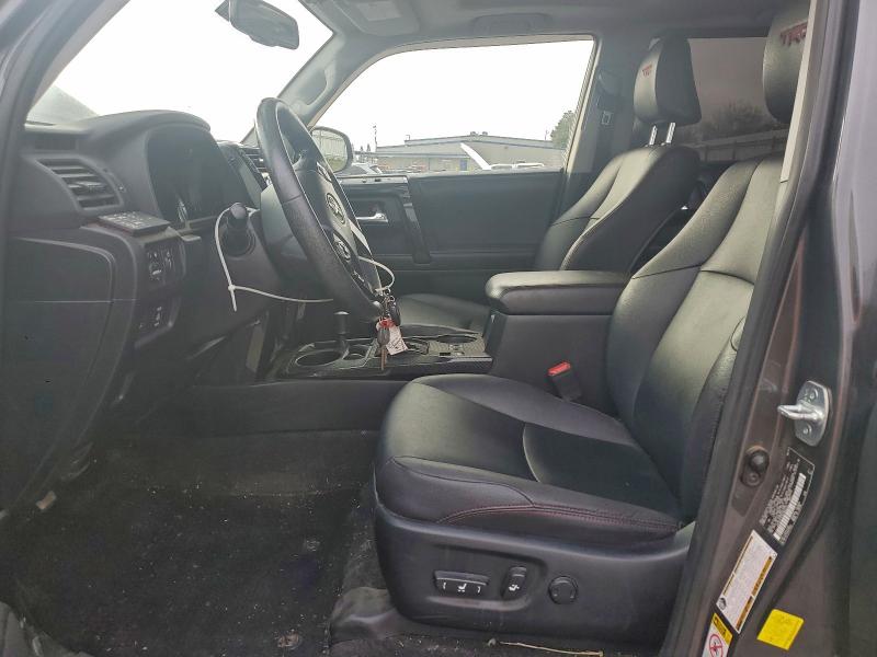 Photo 7 from auction – 2017 TOYOTA 4RUNNER SR with VIN JTEBU5JR2H5465722