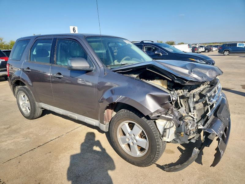 Photo 4 from auction – 2009 FORD ESCAPE XLS with VIN 1FMCU02769KB20572