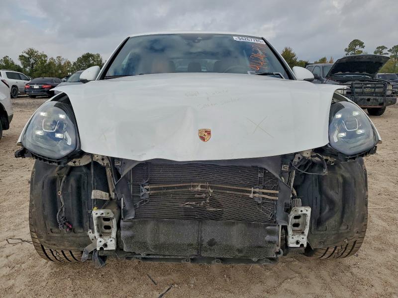 Photo 5 from auction – 2018 PORSCHE CAYENNE with VIN WP1AA2A2XJKA02968