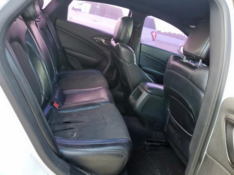 Photo 10 from auction – 2015 CHRYSLER 200 S with VIN 1C3CCCBB1FN614110
