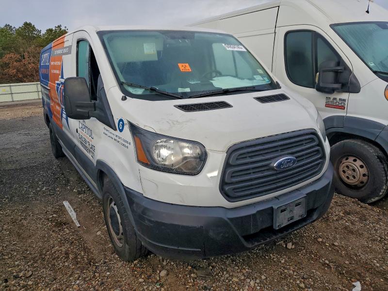 Photo 4 from auction – 2015 FORD TRANSIT T- with VIN 1FTNR2YM2FKA31858