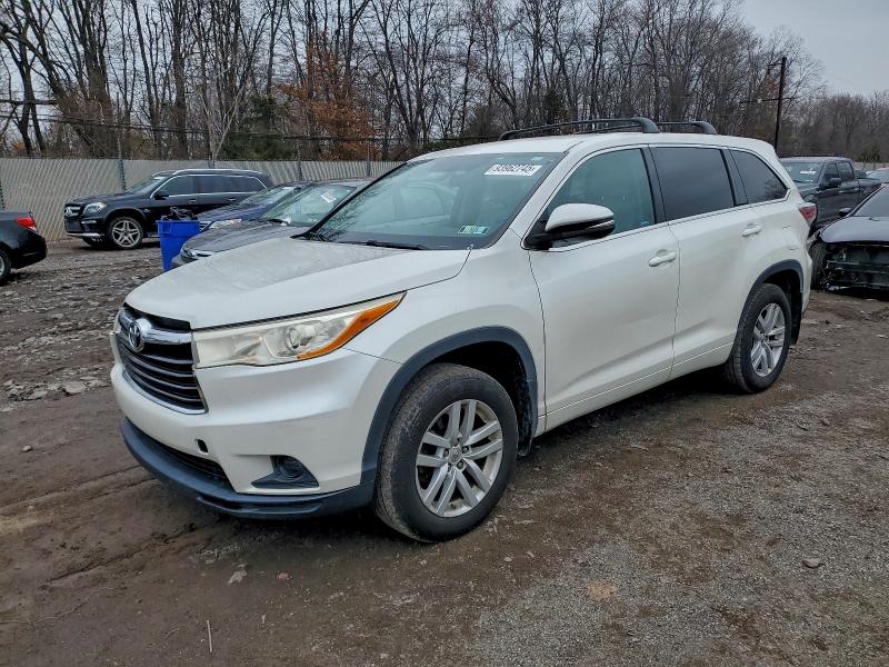 TOYOTA HIGHLANDER 2014 с VIN 5TDBKRFH1ES030018 - Фото с аукциона