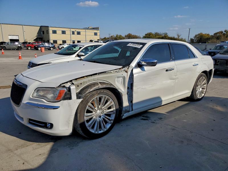 CHRYSLER 300C 2014 с VIN 2C3CCAEG3EH141927 - Фото с аукциона