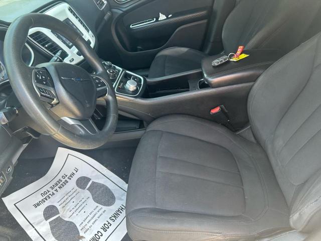 Photo 13 from auction – 2015 CHRYSLER 200 LIMITE with VIN 1C3CCCAB2FN697869
