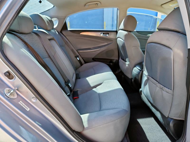 Photo 10 from auction – 2015 HYUNDAI SONATA HYB with VIN KMHEC4A43FA129192