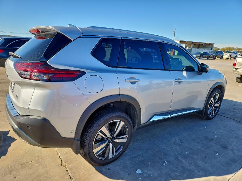 Photo 3 from auction – 2022 NISSAN ROGUE SL with VIN 5N1BT3CA7NC731645