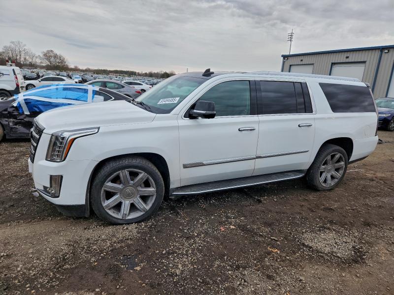 CADILLAC ESCALADE E 2016 with VIN 1GYS3HKJ4GR336092 - Photo from auction