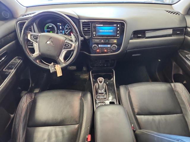 Photo 8 from auction – 2018 MITSUBISHI OUTLANDER with VIN JA4J24A5XJZ030551