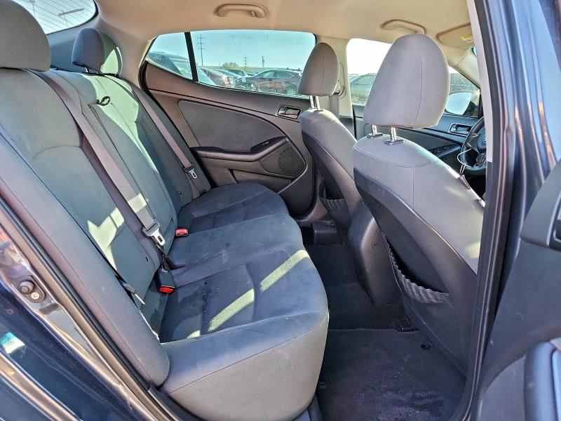 Photo 10 from auction – 2015 KIA OPTIMA LX with VIN KNAGM4A79F5547329