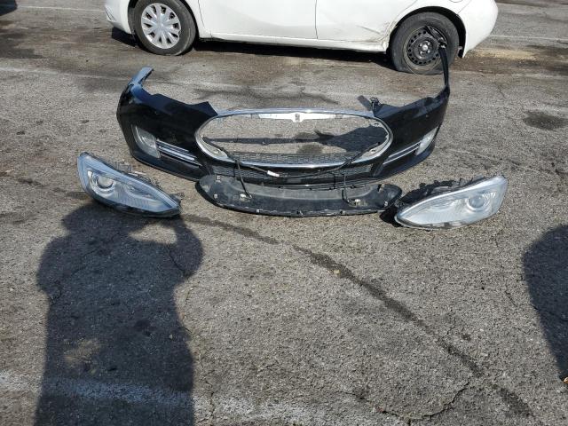 Photo 12 from auction – 2015 TESLA MODEL S with VIN 5YJSA1E28FF102551