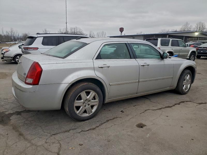 Photo 3 from auction – 2005 CHRYSLER 300 with VIN 2C3AK53G95H624827
