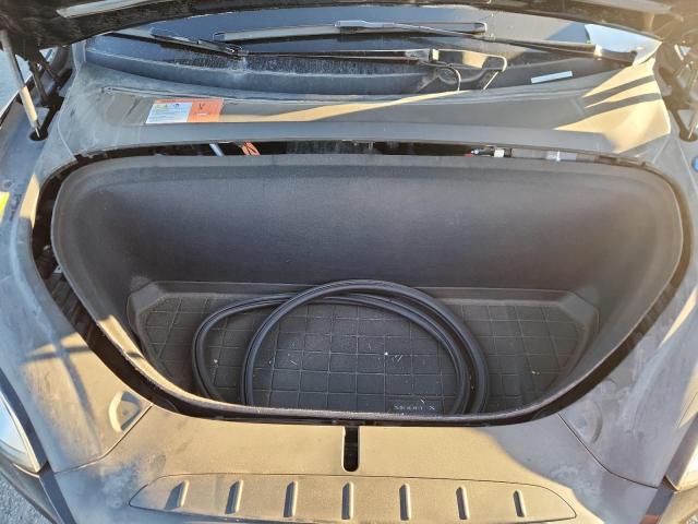 Photo 11 from auction – 2016 TESLA MODEL X with VIN 5YJXCDE23GF026370